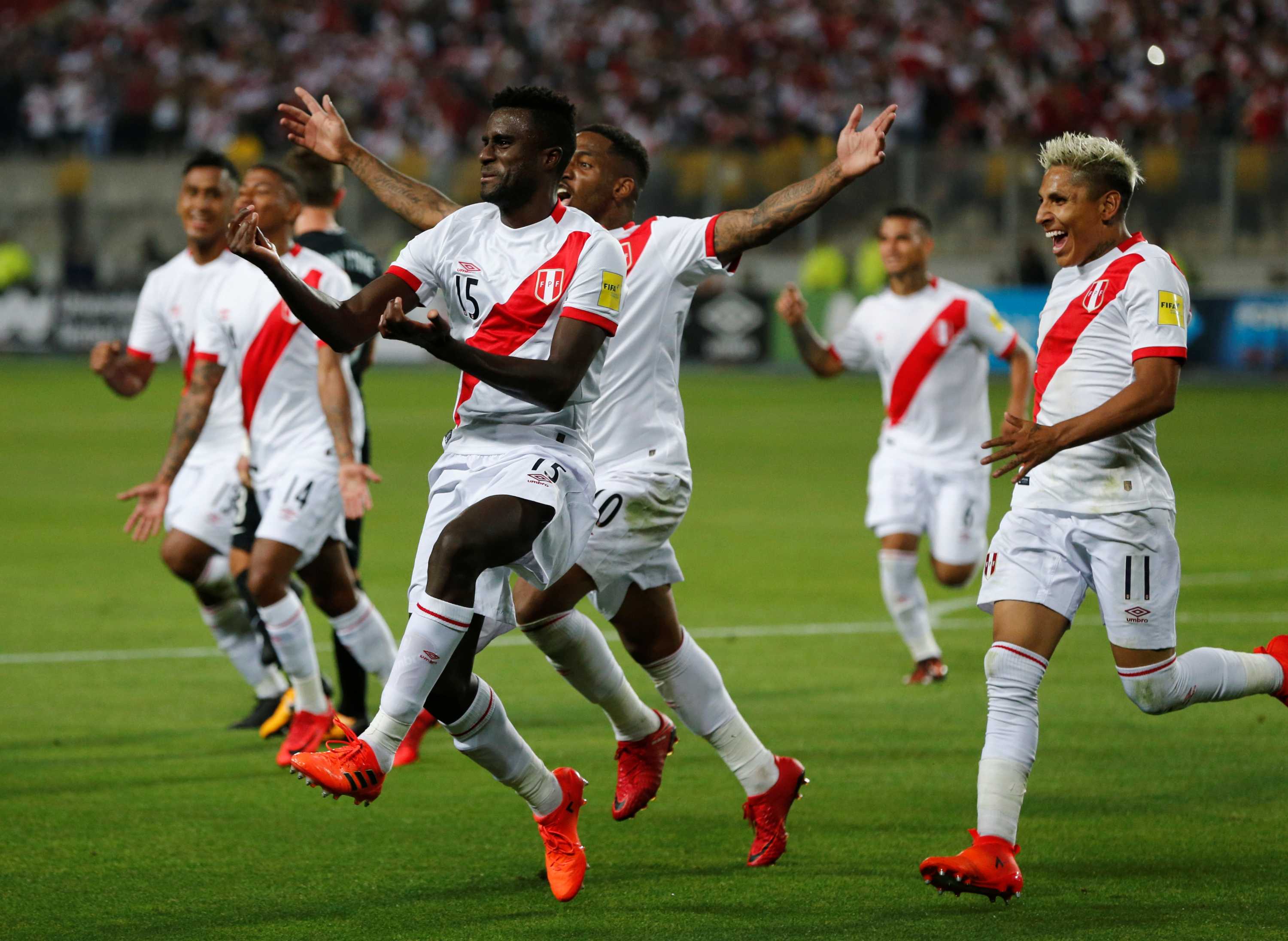 World Cup Peru Beats New Zealand To Secure Place At 18 Finals In Russia Abc News