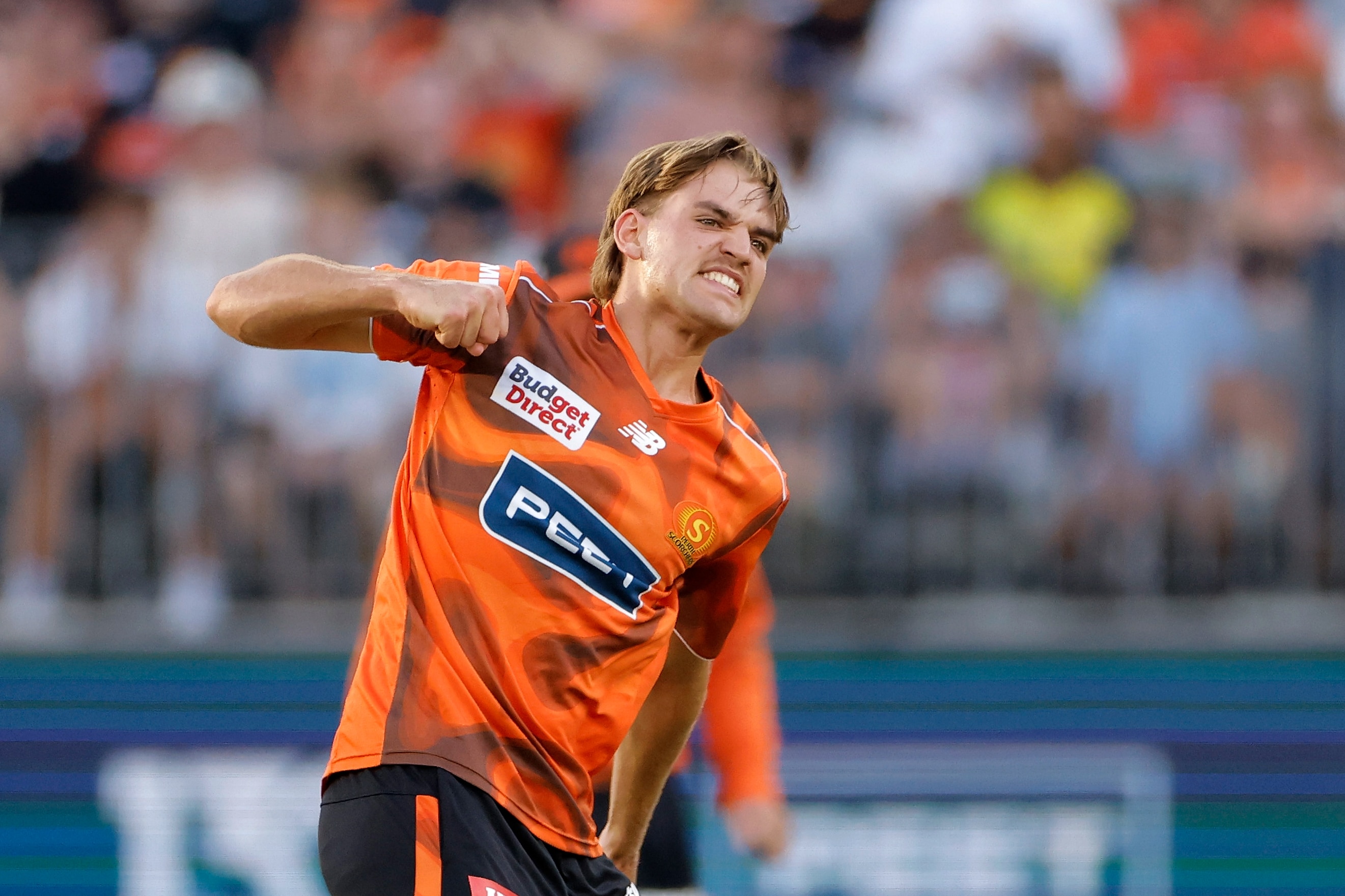 Mahli Beardman aprieta el puño en celebración
