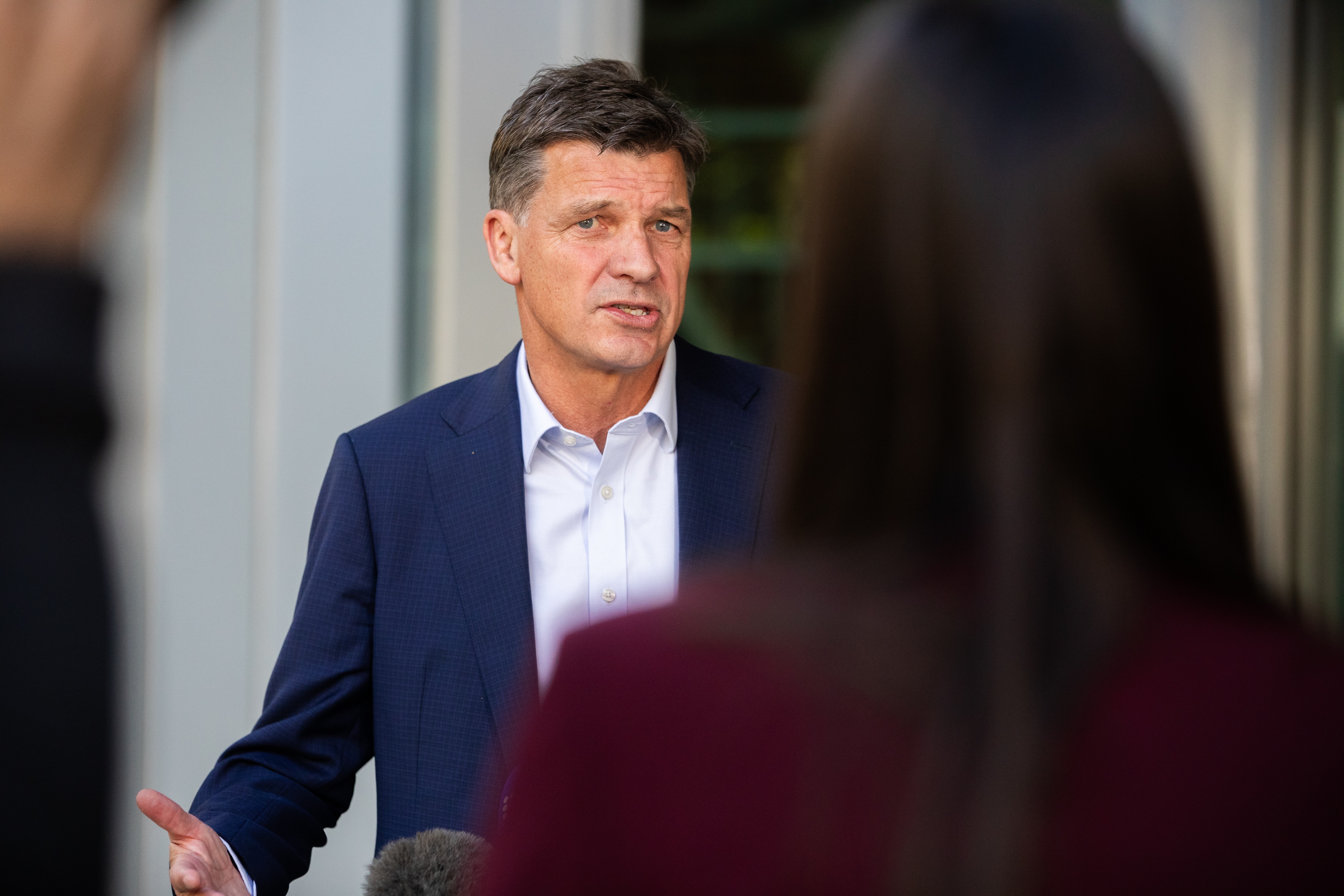 Taylor avoids backing ASIO amid questions on ISIS-linked families