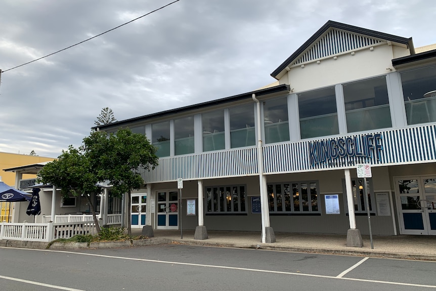 An old-style pub in a coastal town.