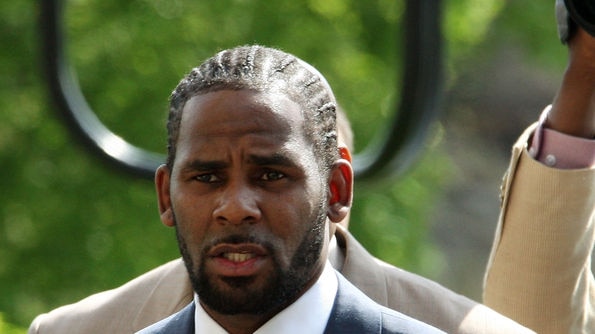 R Kelly ... child pornography acquittal