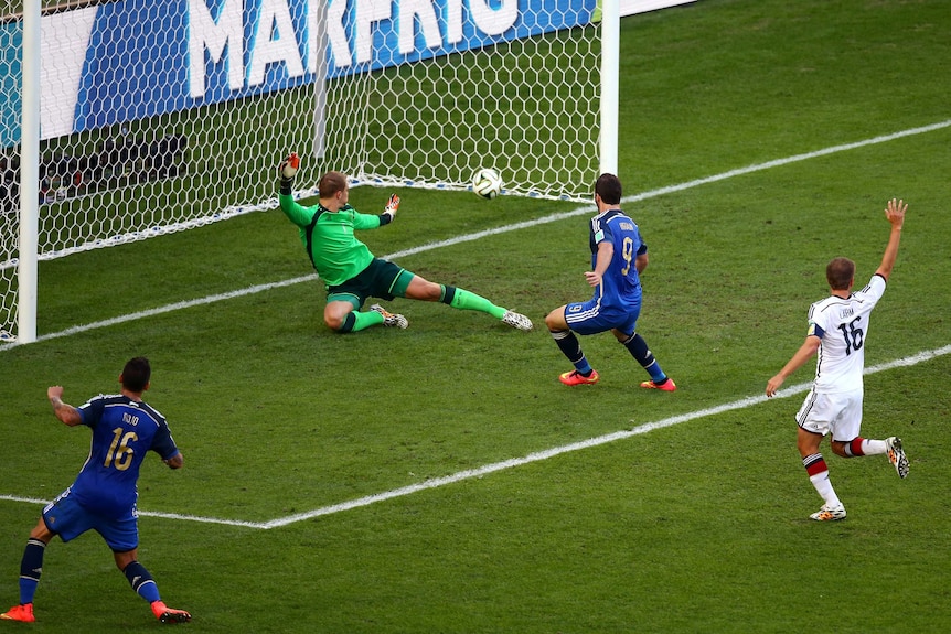 Higuain goal chalked off for offside against Germany