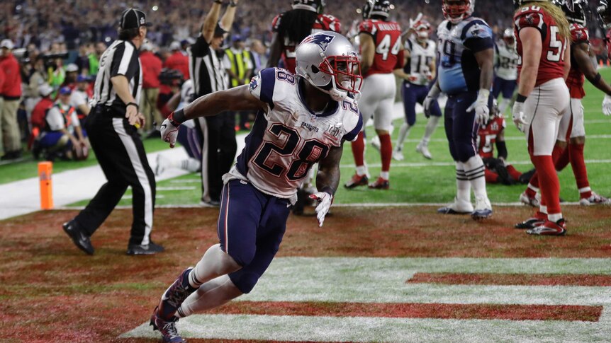 James White scores the winning touchdown for the Patriots in Super Bowl 51