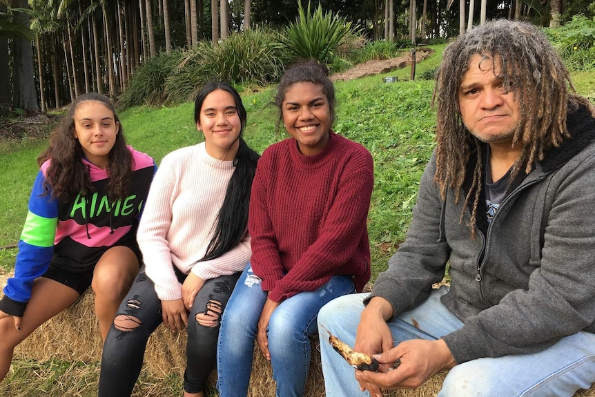 Aboriginal people spread native plants by hand, new study - ABC News