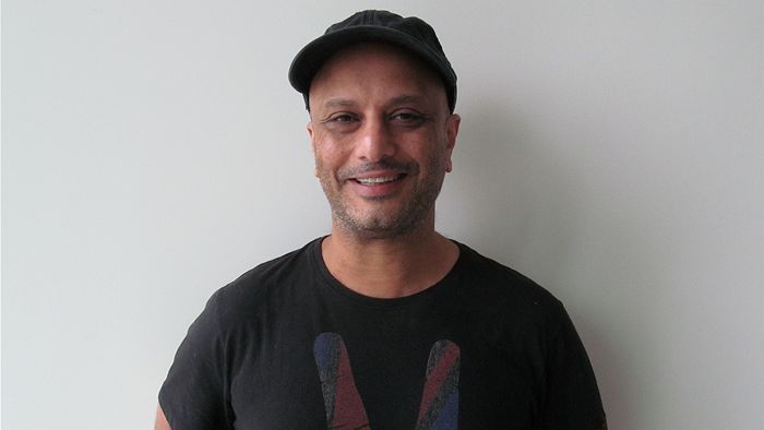 Comedian Akmal Saleh returned to Egypt for the Arab Spring episode artwork