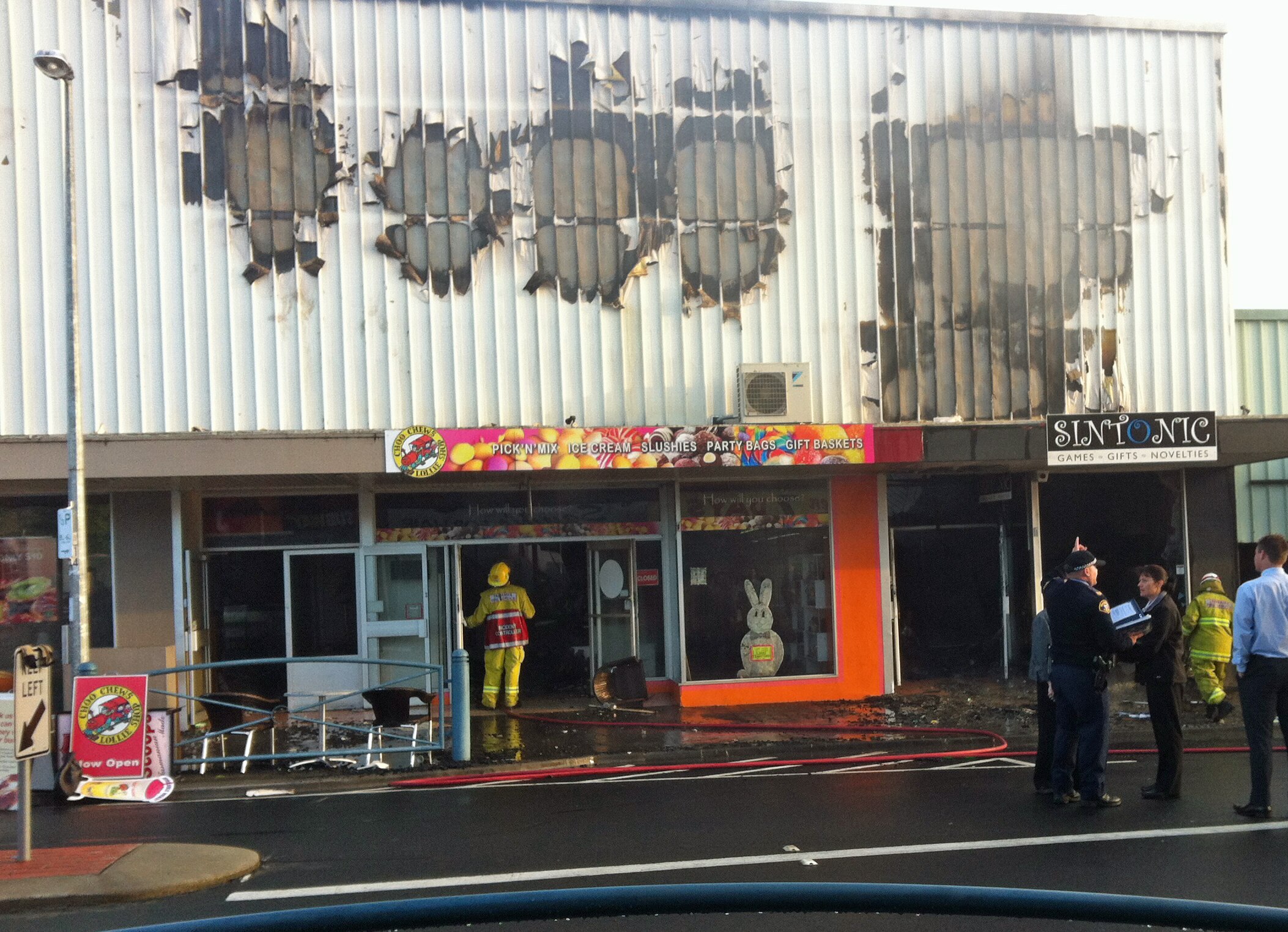 Fire guts shops - ABC News