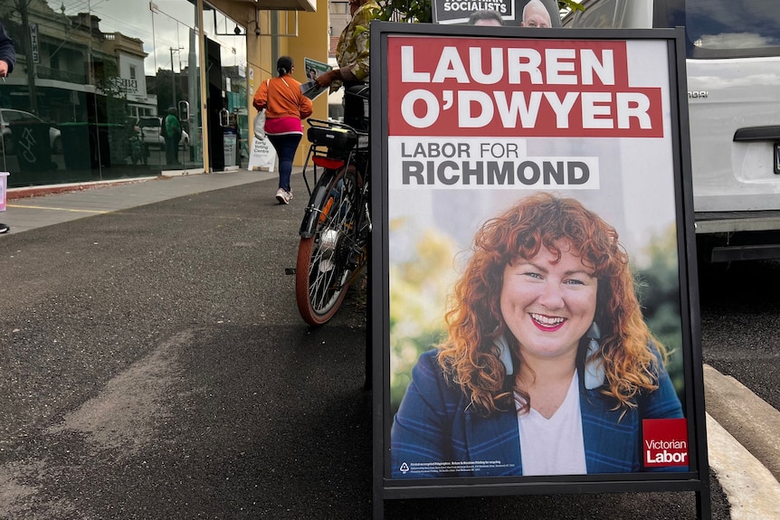 A red poster reads 'Lauren O'Dwyer Labor for Richmond'.