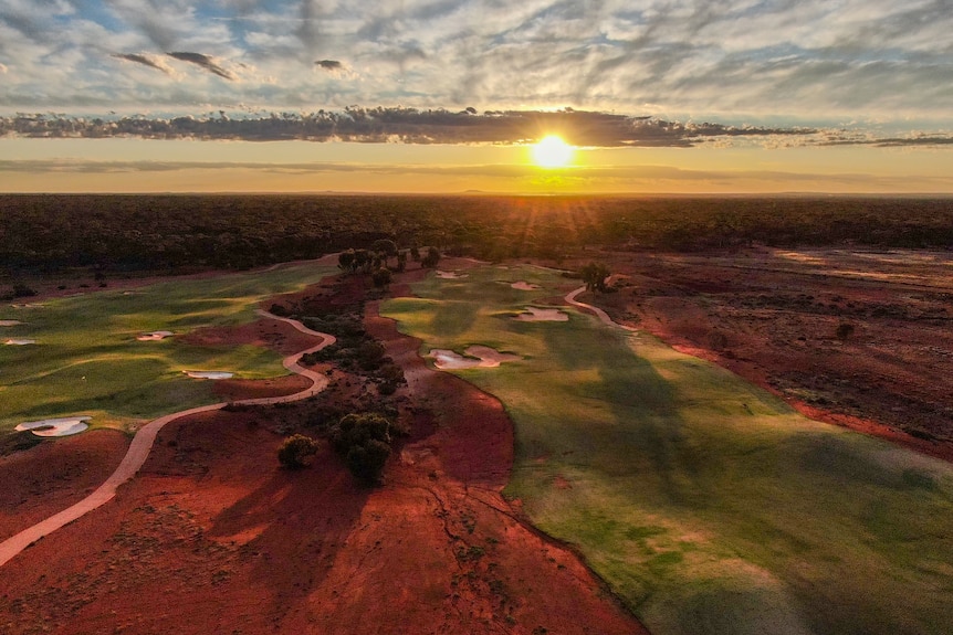 aerial shot of Kalgoorlie golf course.