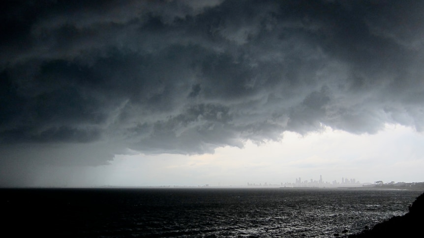 Storm looms over Melbourne CBD