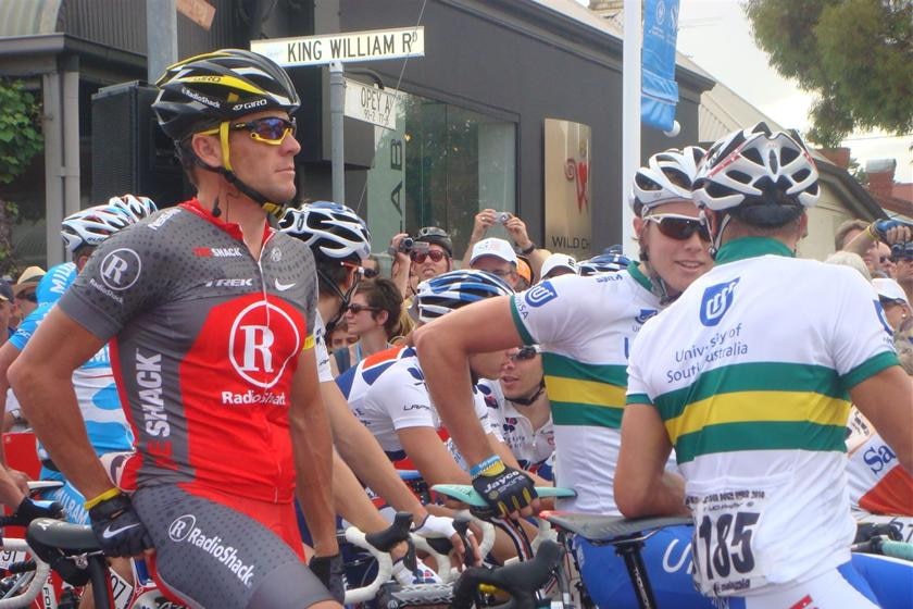 The Federal Government says Armstrong's involvement in the 2010 TDU should not affect the event.