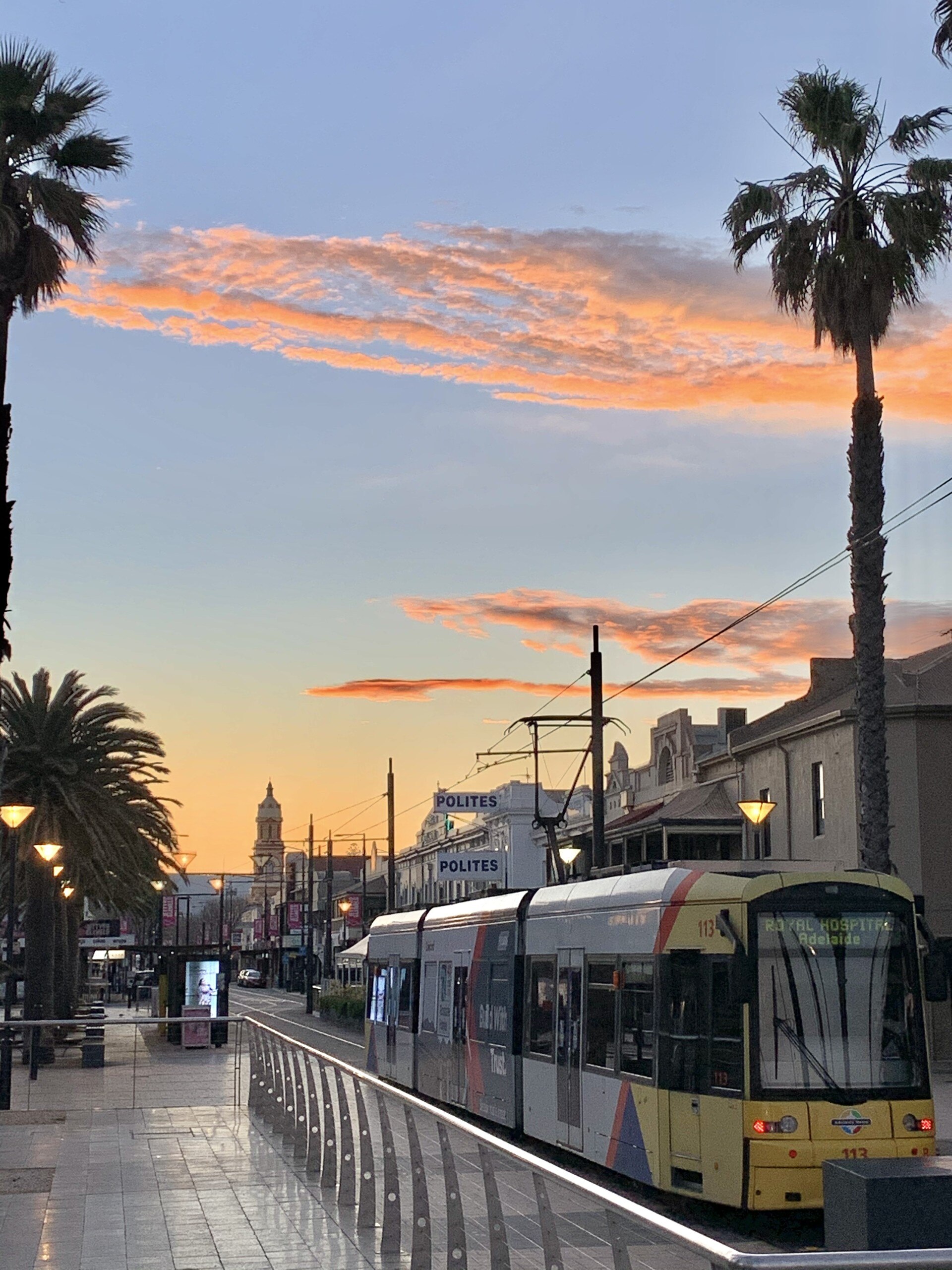 Glenelg tram closes again... this time over Easter - ABC listen