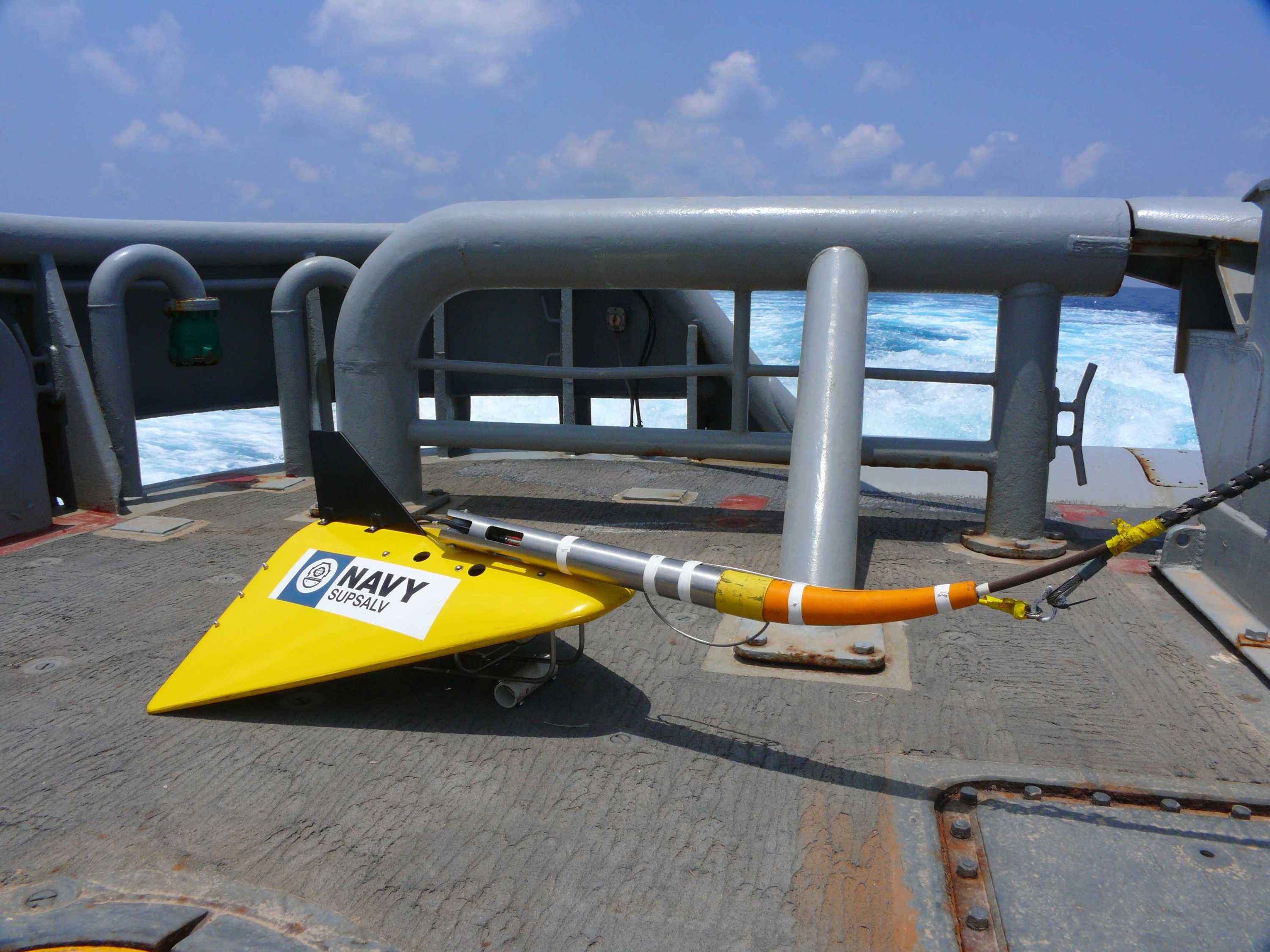 Towed Pinger Locator for finding black boxes