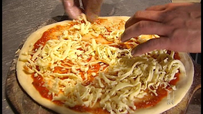 Pizza shop linked to salmonella outbreak