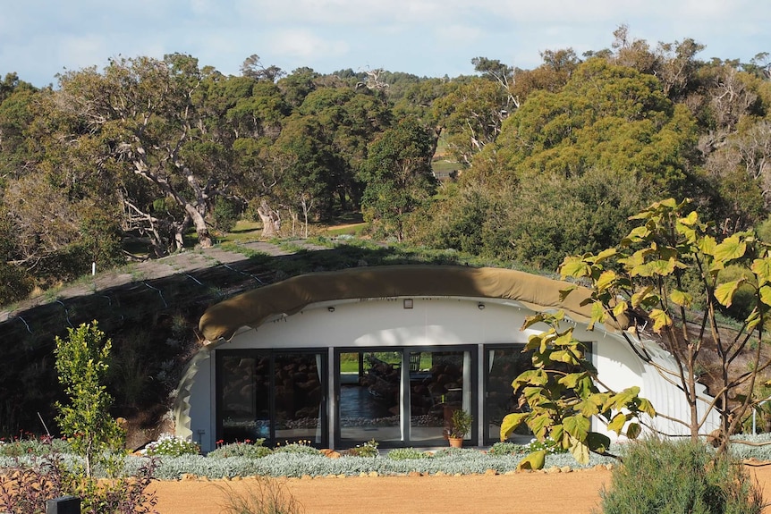 Nigel Kirkwood's hobbit house in Quindalup