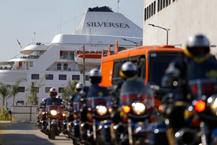 Police guard cruise ship housing USA basketball team in Rio