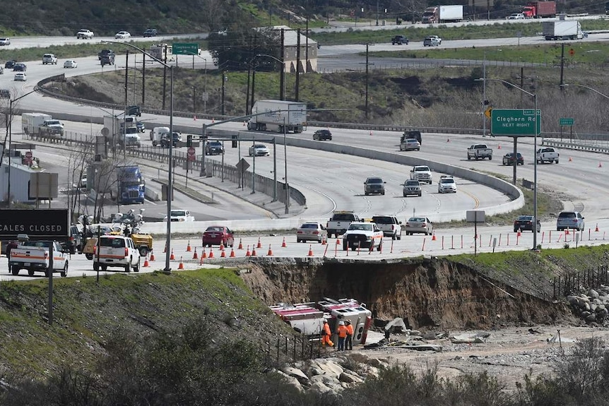 Highway collapse near San Bernadino