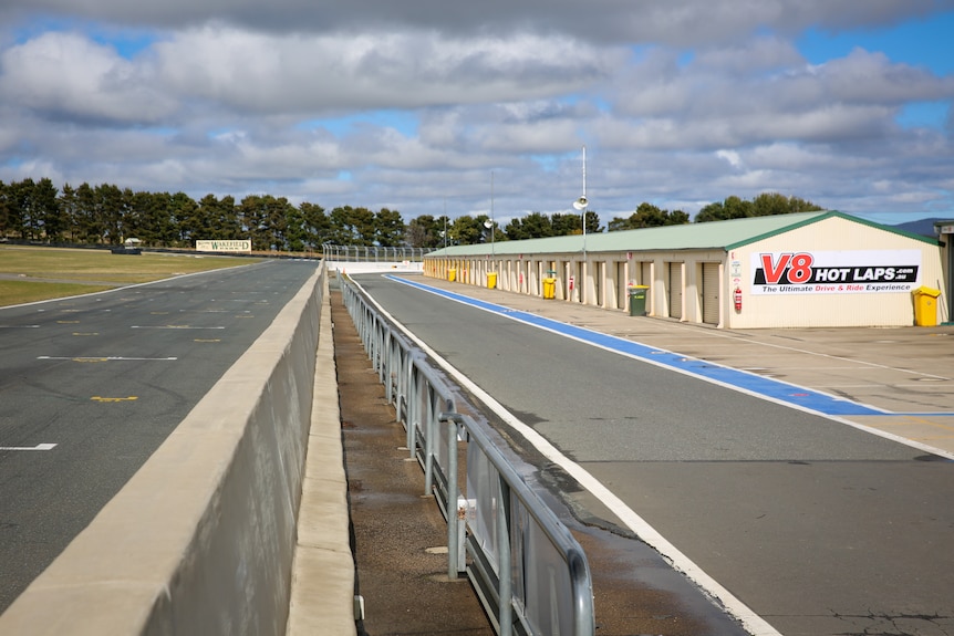 Wakefield Park final straight with car sheds 