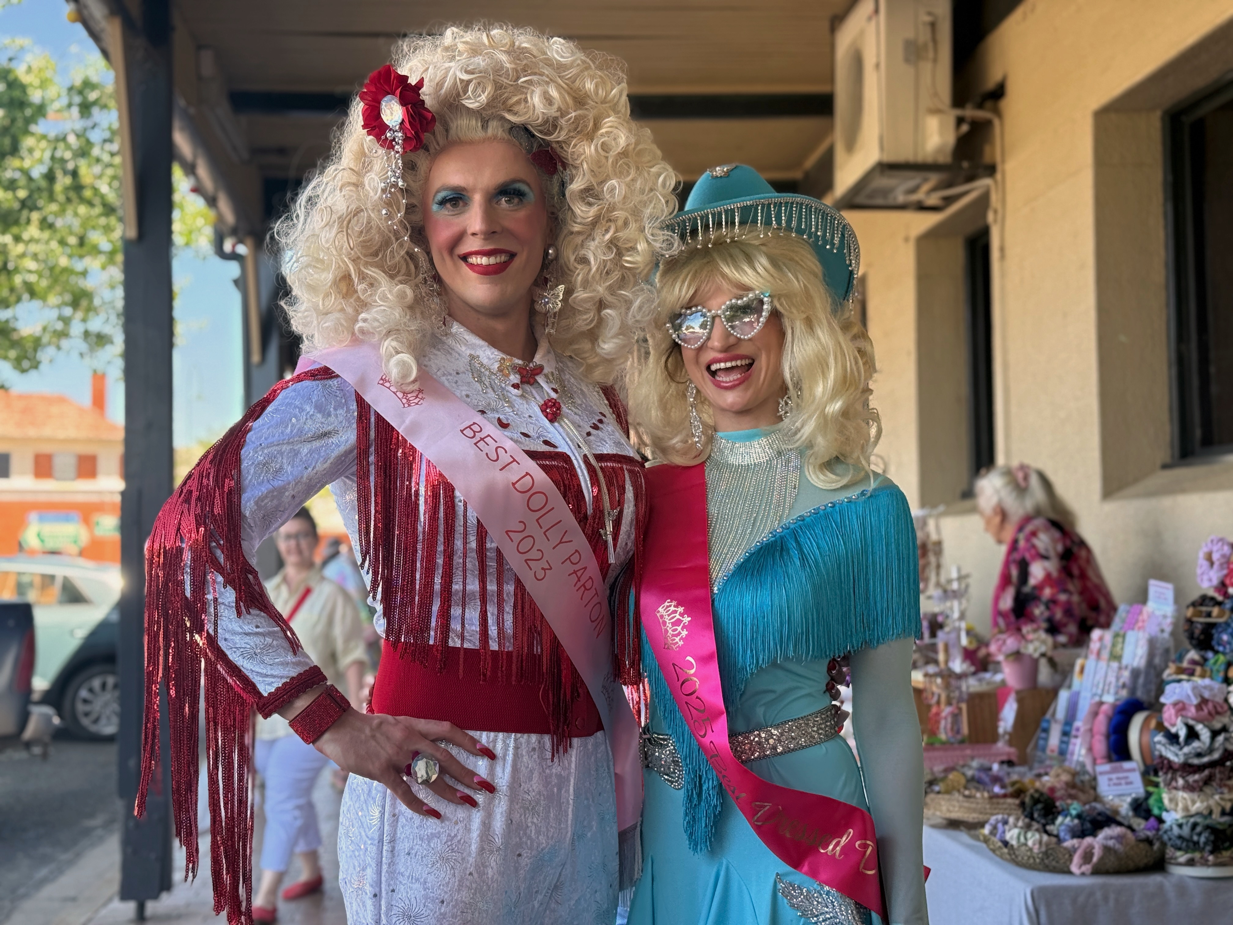 Outback Dolly Parton Festival bigger and glitzier than ever after star's death