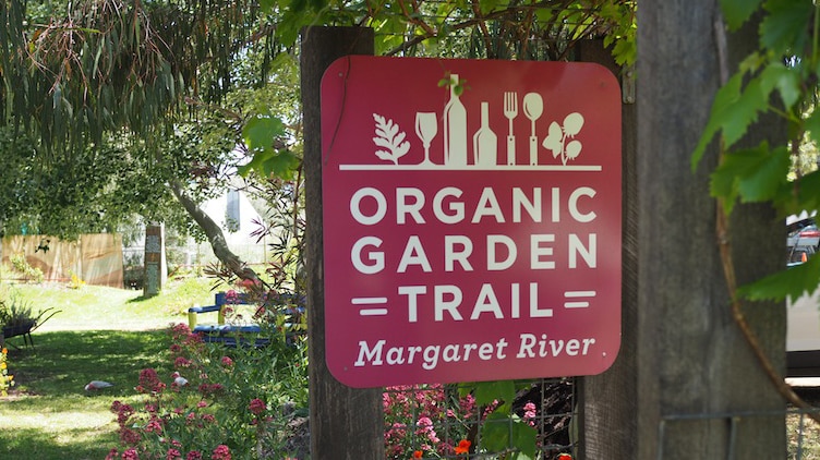 Organic garden trail sign