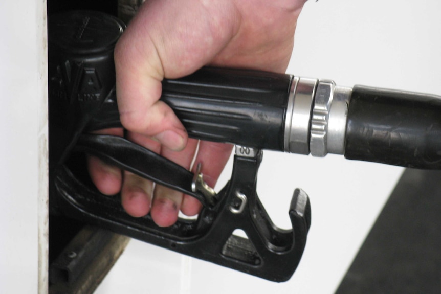 Tasmanian petrol prices falling