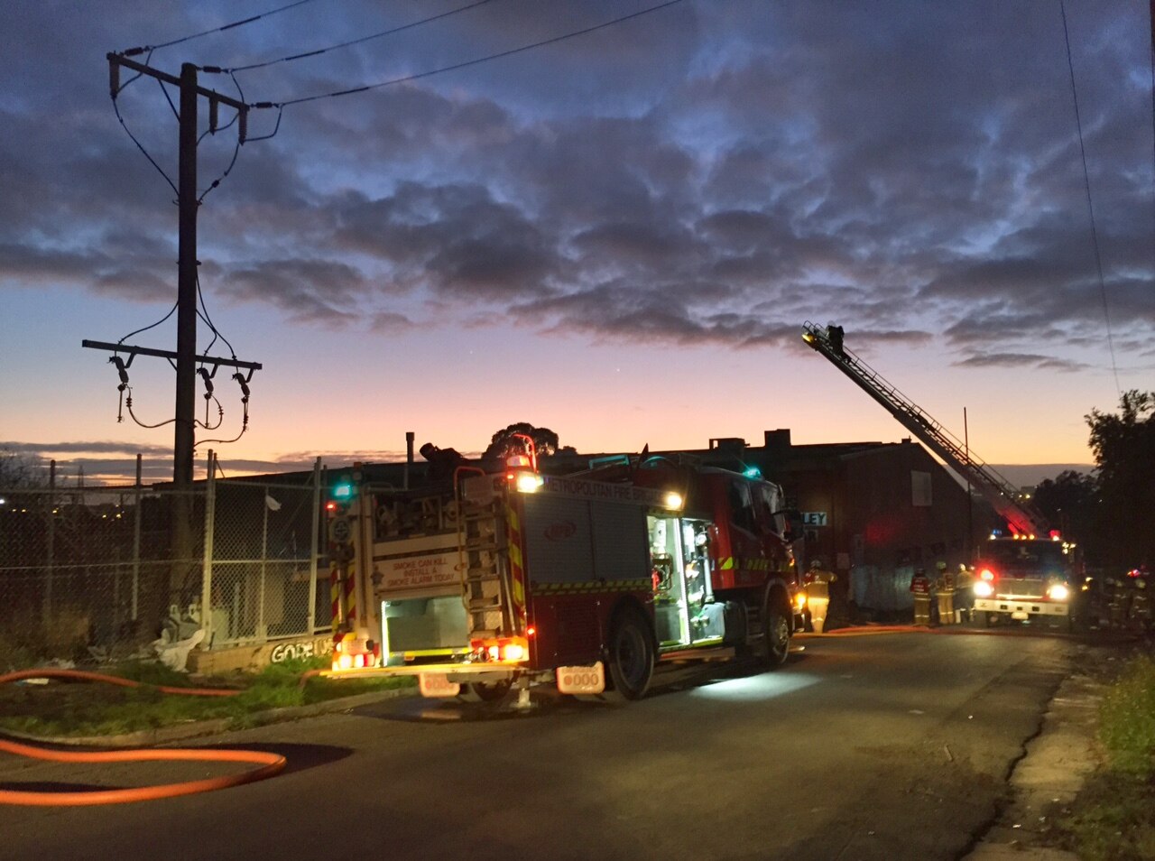 Melbourne fire crews control blaze at disused factory in Footscray ...