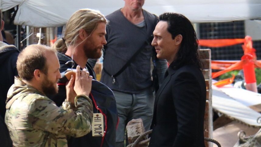 Chris Hemsworth and Tom Hiddleston on Thor set