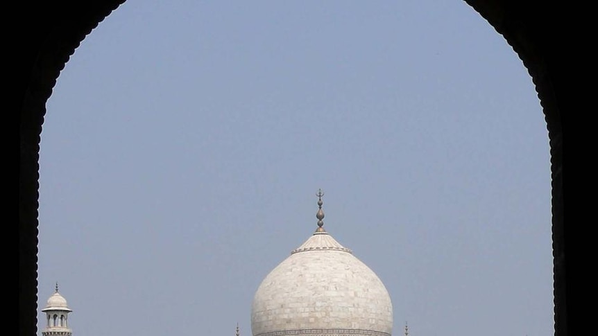 Crowds gather at the Taj Mahal