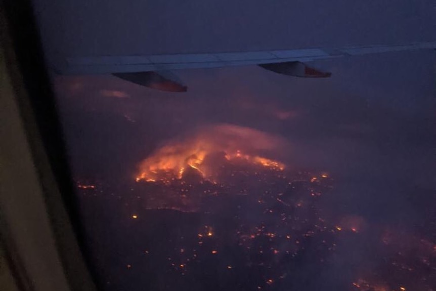 The Cudlee Creek fire in the Adelaide Hills seen from an airliner.