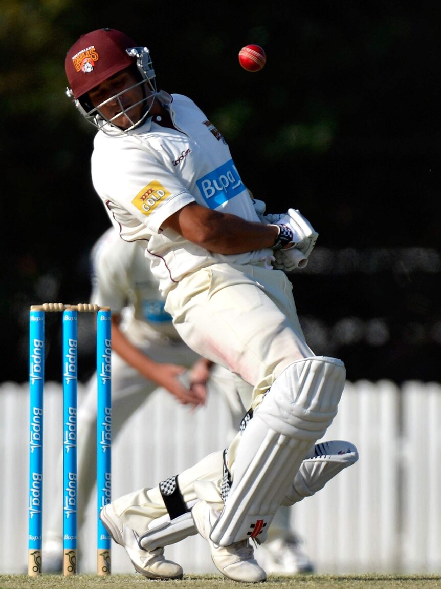 Usman Khawaja guided the Bulls to stumps after an early collapse.