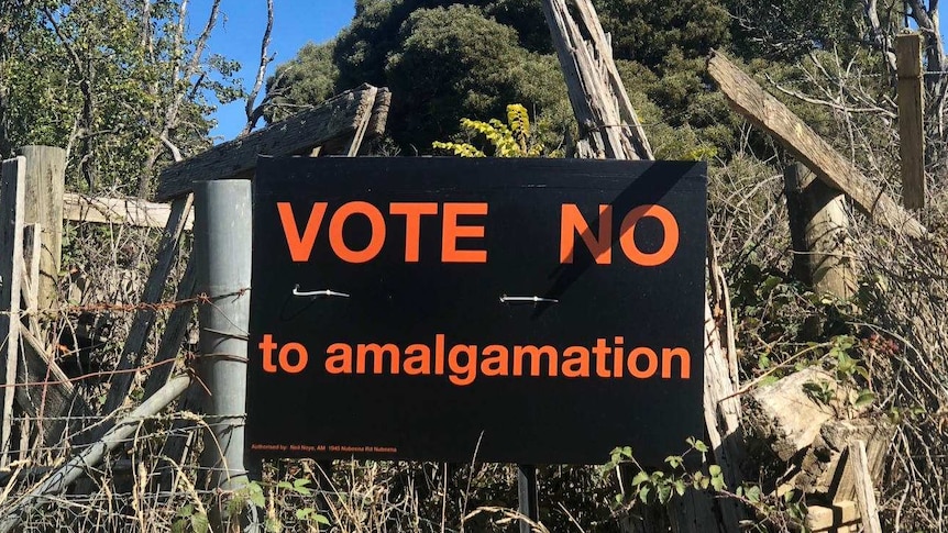 A 'vote no to amalgamation' sign in the Tasman Council municipality