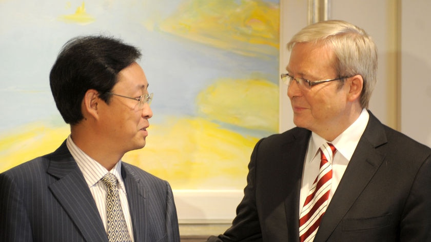 Rudd meets with Chinalco chairman