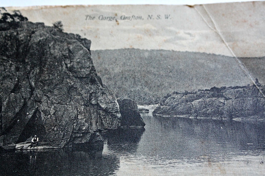 Old postcard shows The Gorge