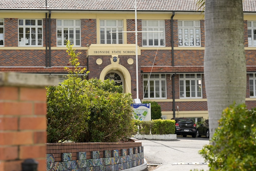 Front driveway and main building of Ironside State School in Brisbane