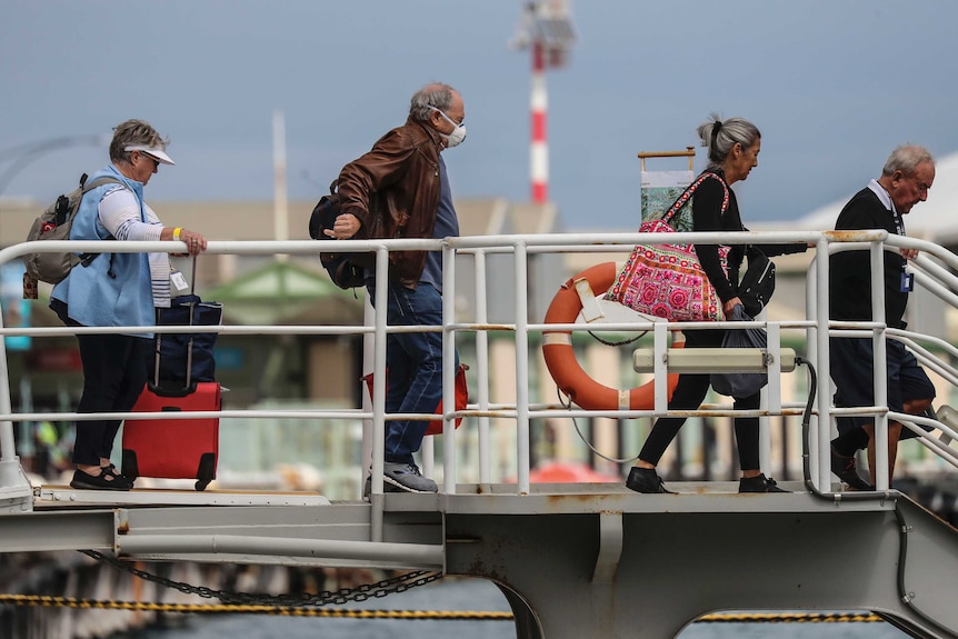 Vasco Da Gama passengers board ferry to Rottnest