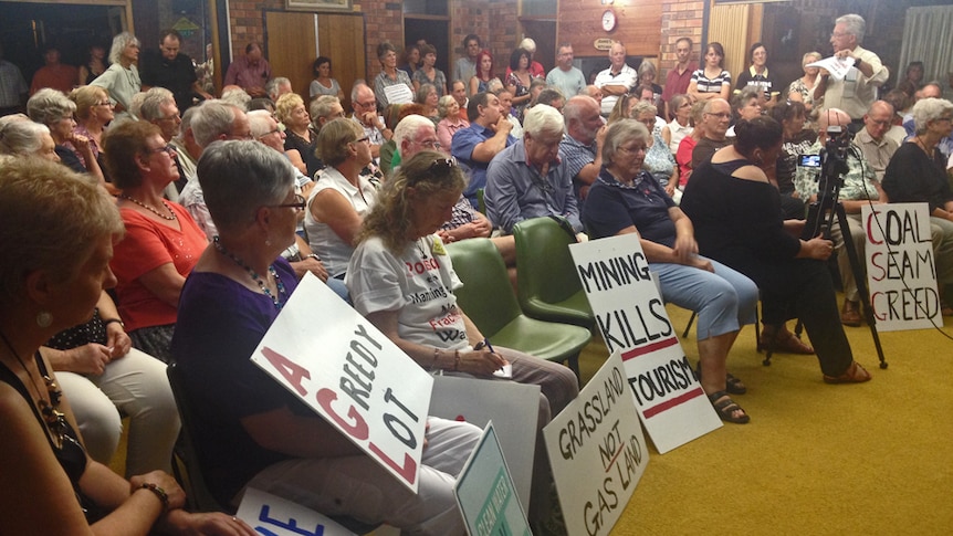 Concerned Gloucester residents at a community meeting to discuss AGL's CSG plans.