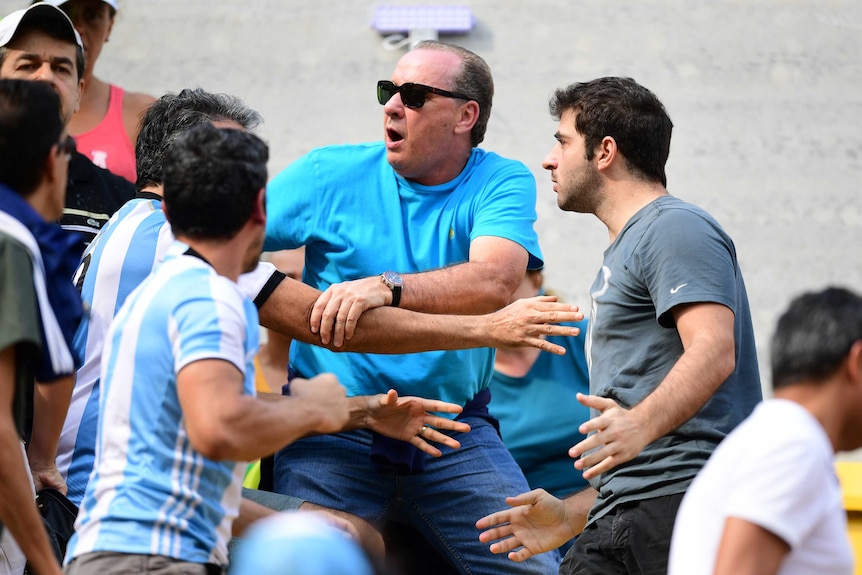 Fight breaks out at tennis in Rio