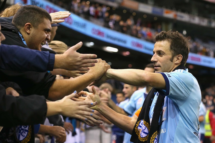Alessandro Del Piero says goodbye to fans after Sydney FC's loss to Melbourne Victory