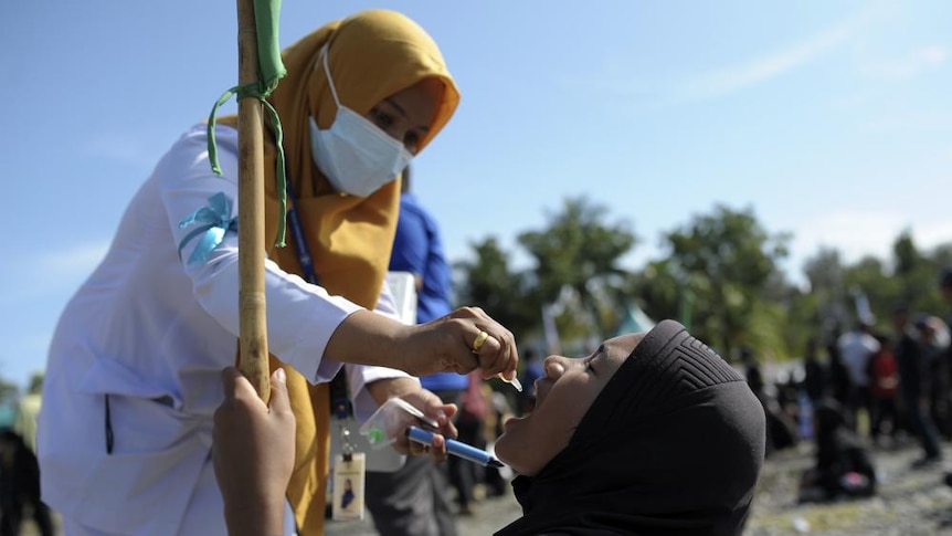 L’Indonésie vise à vacciner 1,2 million d’enfants dans la province d’Aceh alors que quatre cas de polio ont été découverts