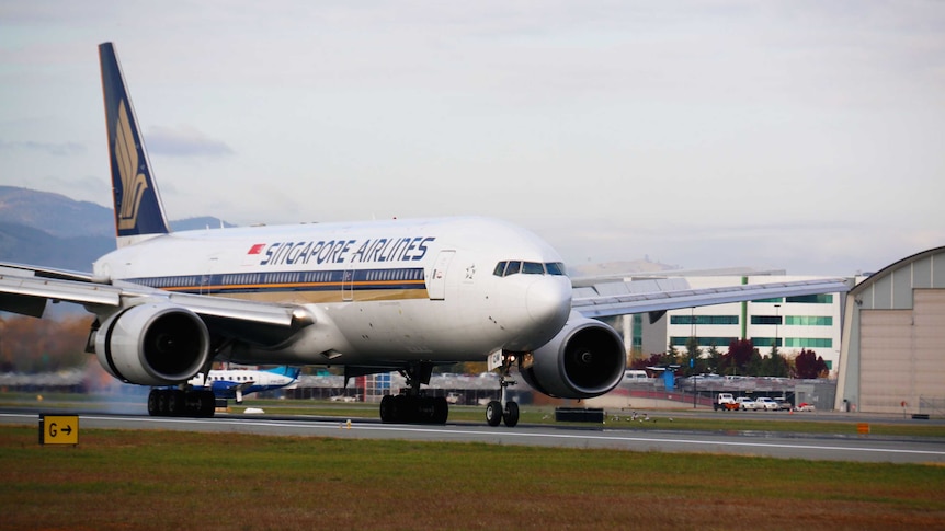 Singapore Airlines plane at Canberra Airport