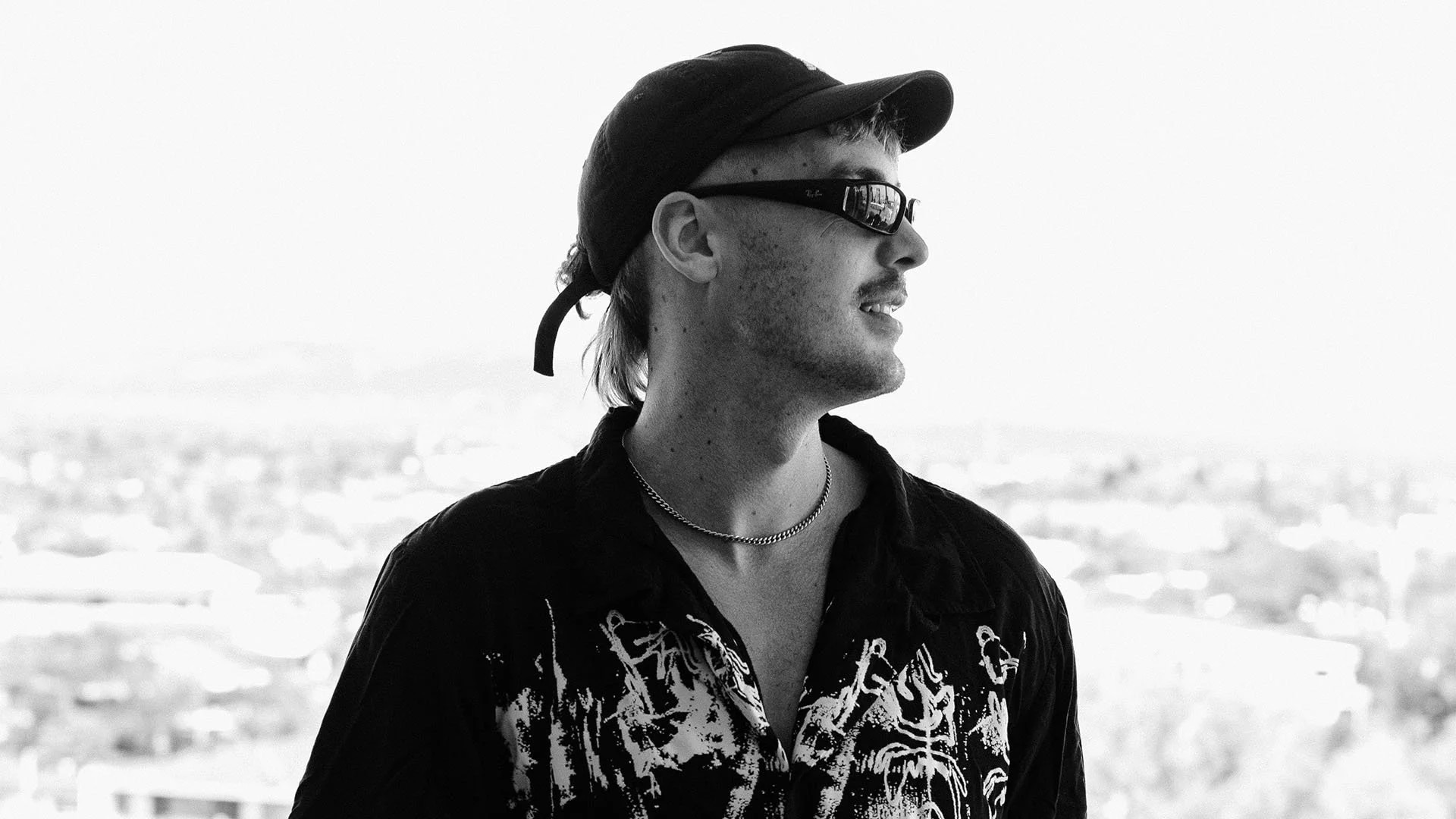 Luude locks in his Australian return with big mid-winter tour - triple j