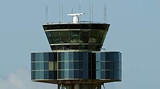 Air traffic controllers to get increased training after a near miss between two planes near Williamtown airport.