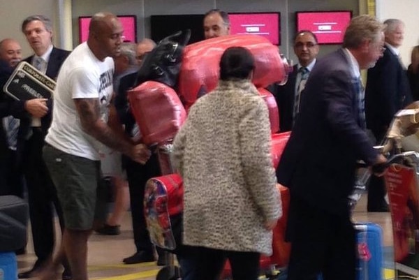 Jonah Lomu arriving from the UK on Tuesday