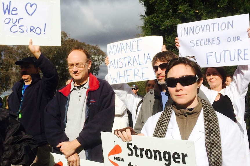 CSIRO job cuts rally in Canberra