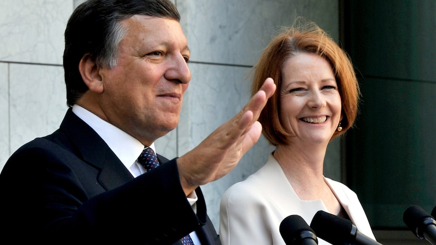 Jose Manuel Barroso praised Julia Gillard's climate change plans.
