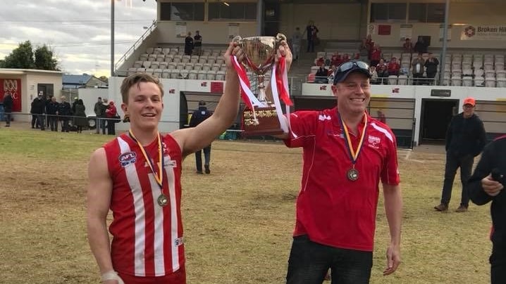 L’entraîneur Craig Thomas, vainqueur de la Premiership, revient au South Broken Hill Football Club pour la saison 2023