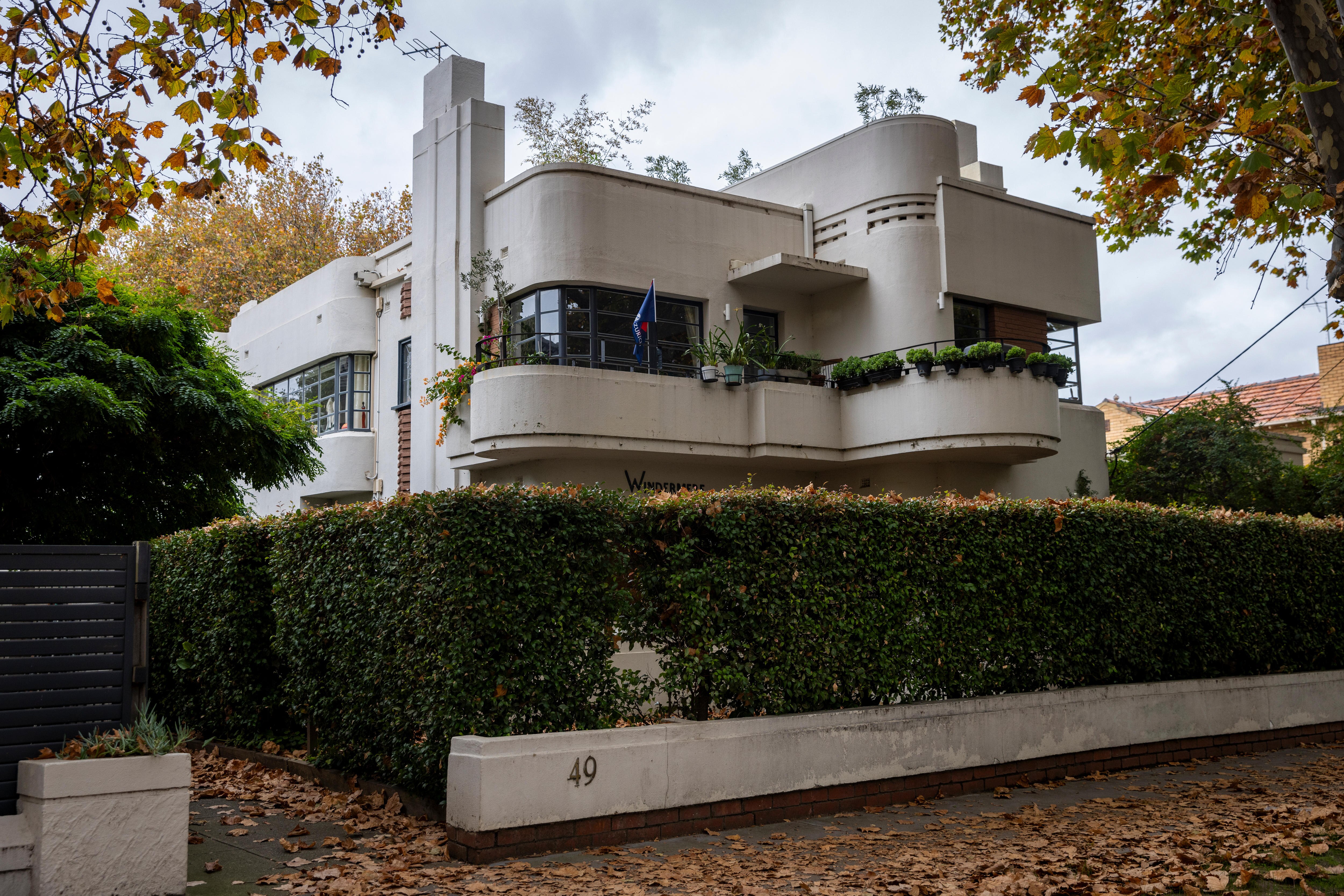 Streamline Moderne architecture was meant to capture the spirit of a ...
