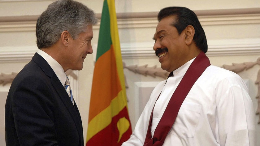 Smith meets Sri Lankan PM
