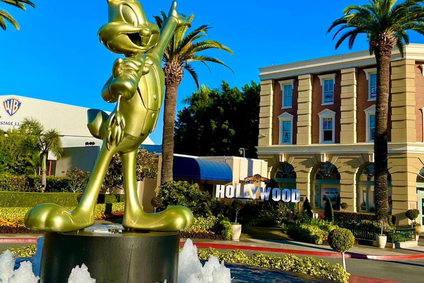 fountain and statue of rabbit.