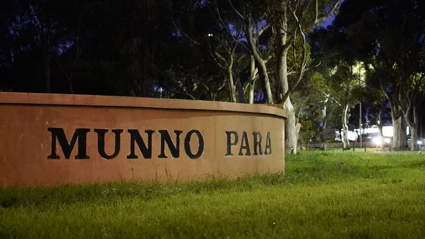 An image of the Munno Para sign