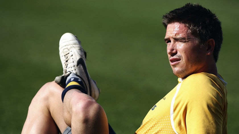 Harry Kewell warms up